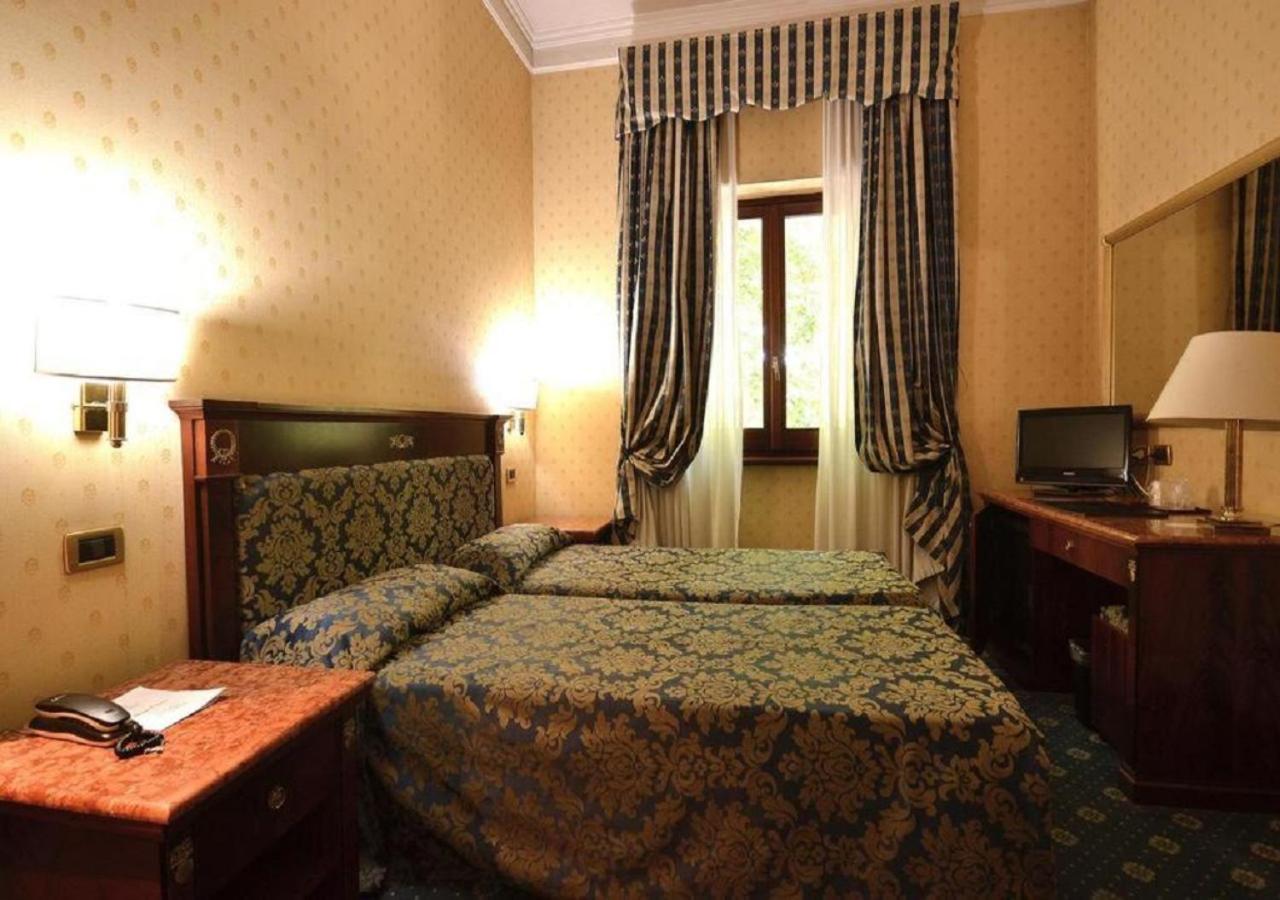 Hotel Cilicia Roma Esterno foto