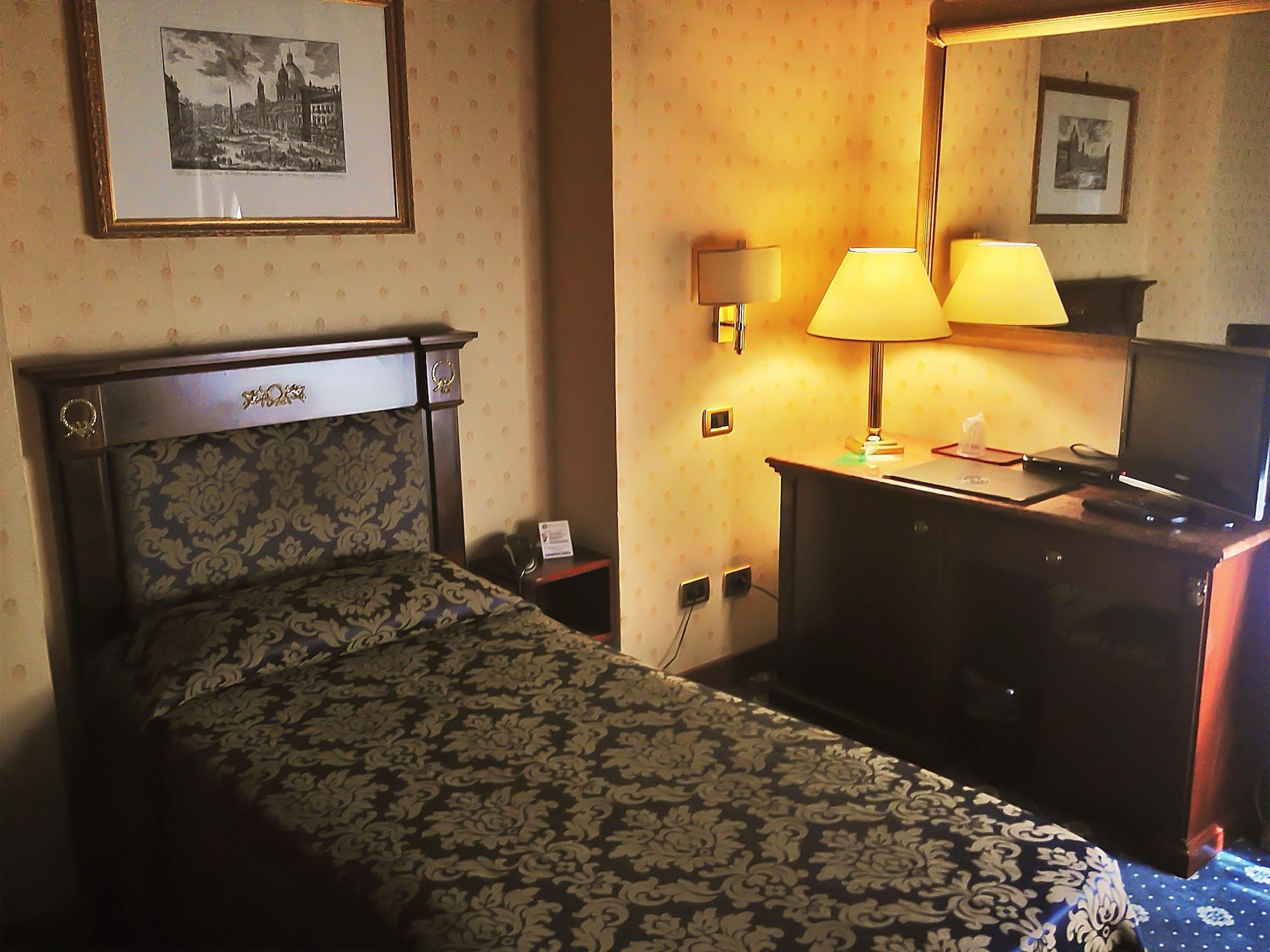 Hotel Cilicia Roma Esterno foto