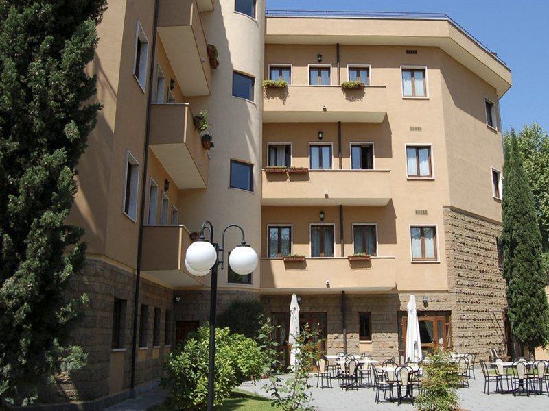 Hotel Cilicia Roma Esterno foto