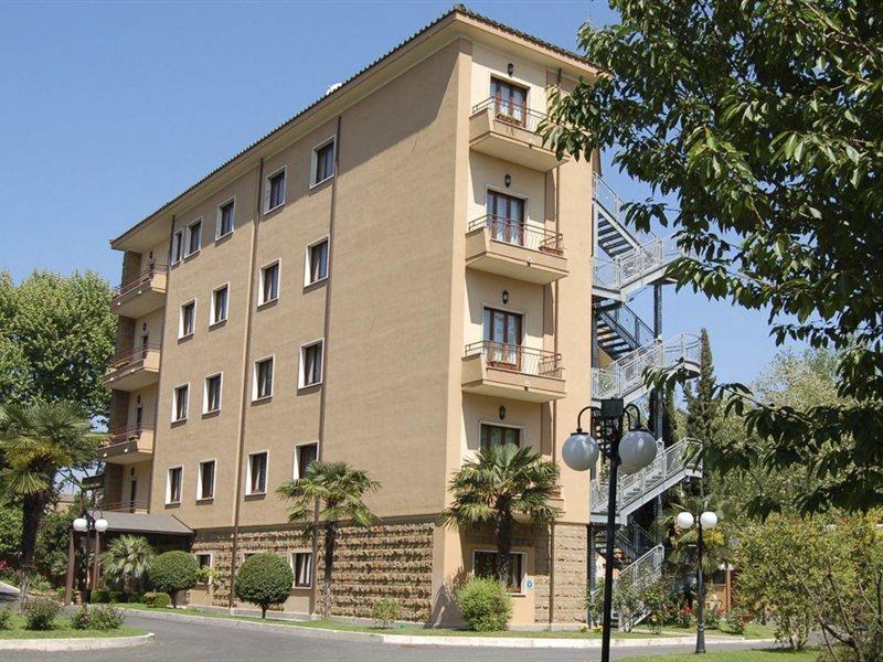 Hotel Cilicia Roma Esterno foto