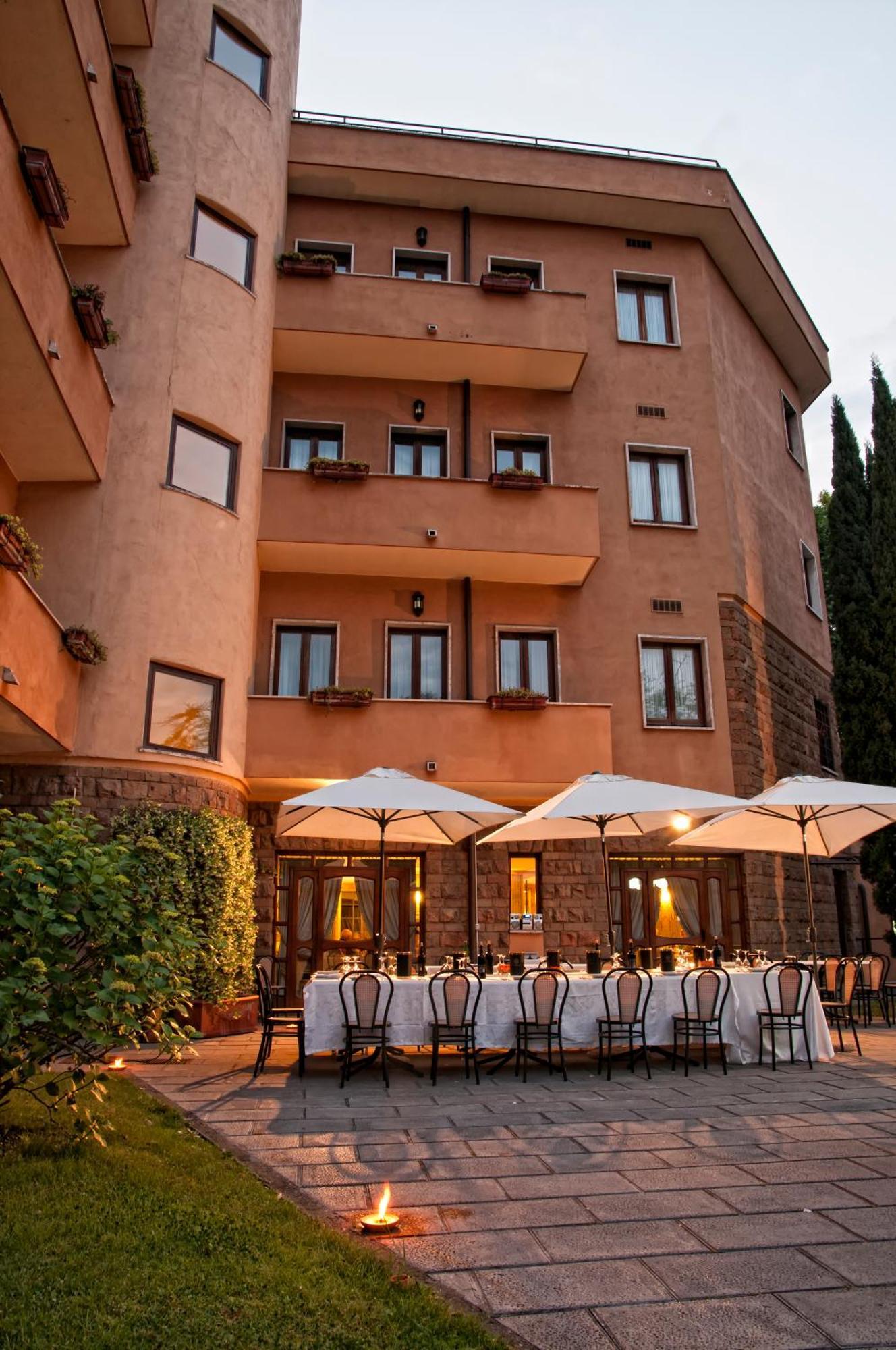 Hotel Cilicia Roma Esterno foto