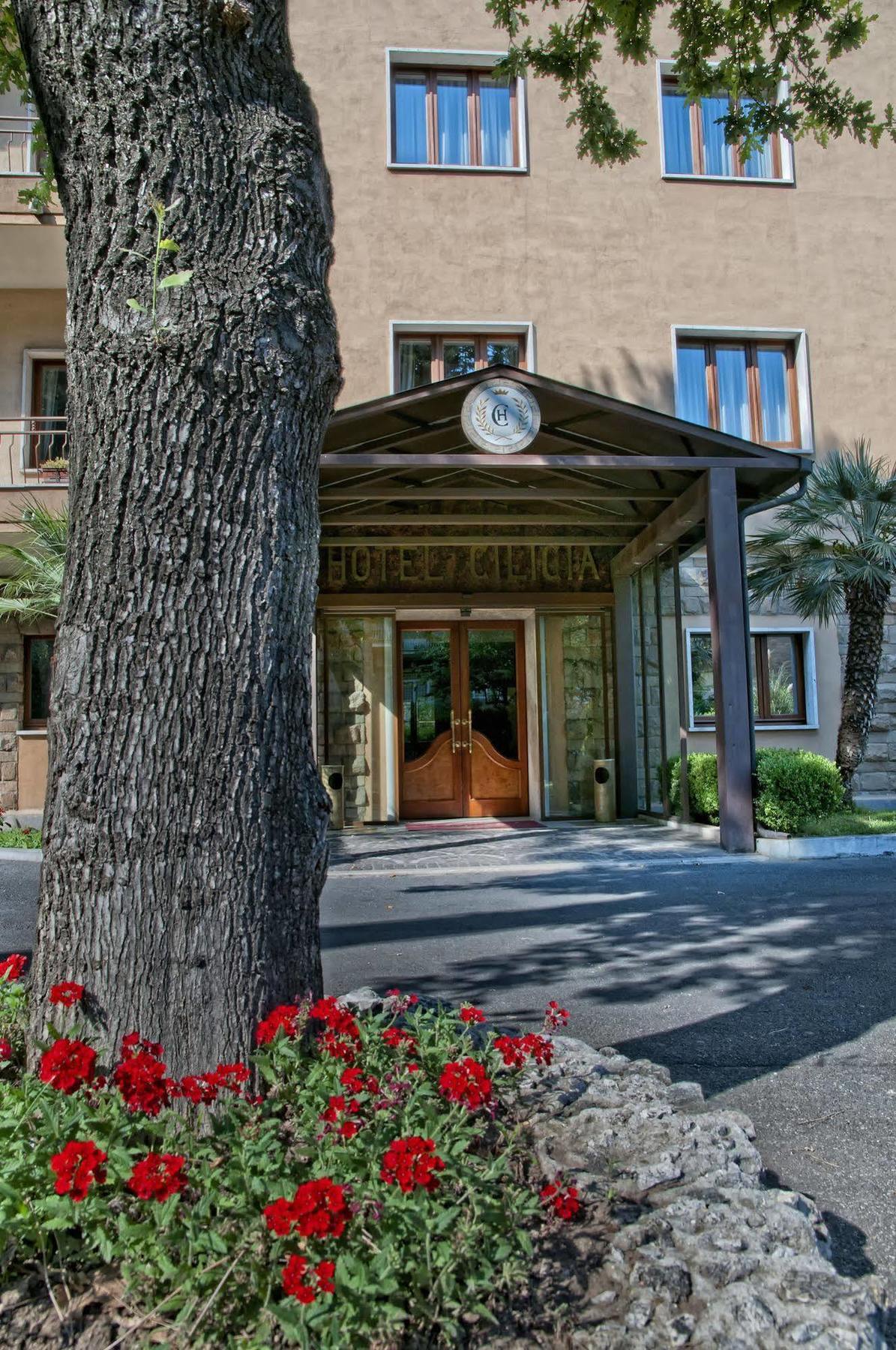 Hotel Cilicia Roma Esterno foto